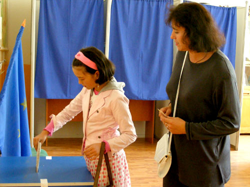 Foto Alegeri pentru Parlamentul European - 7 iunie 2009, Baia Mare (c) eMaramures.ro