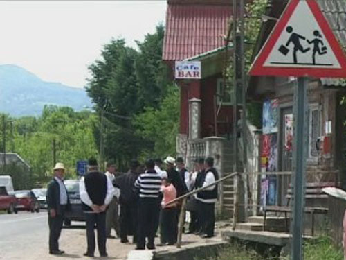 Foto tarani la vot - Harnicesti - Maramures (c) eMaramures.ro