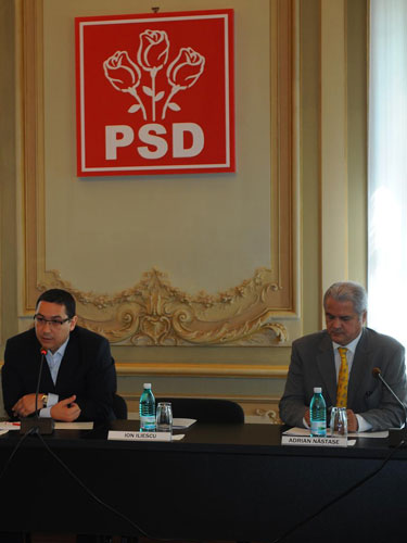Foto PSD - Victor Ponta si Adrian Nastase