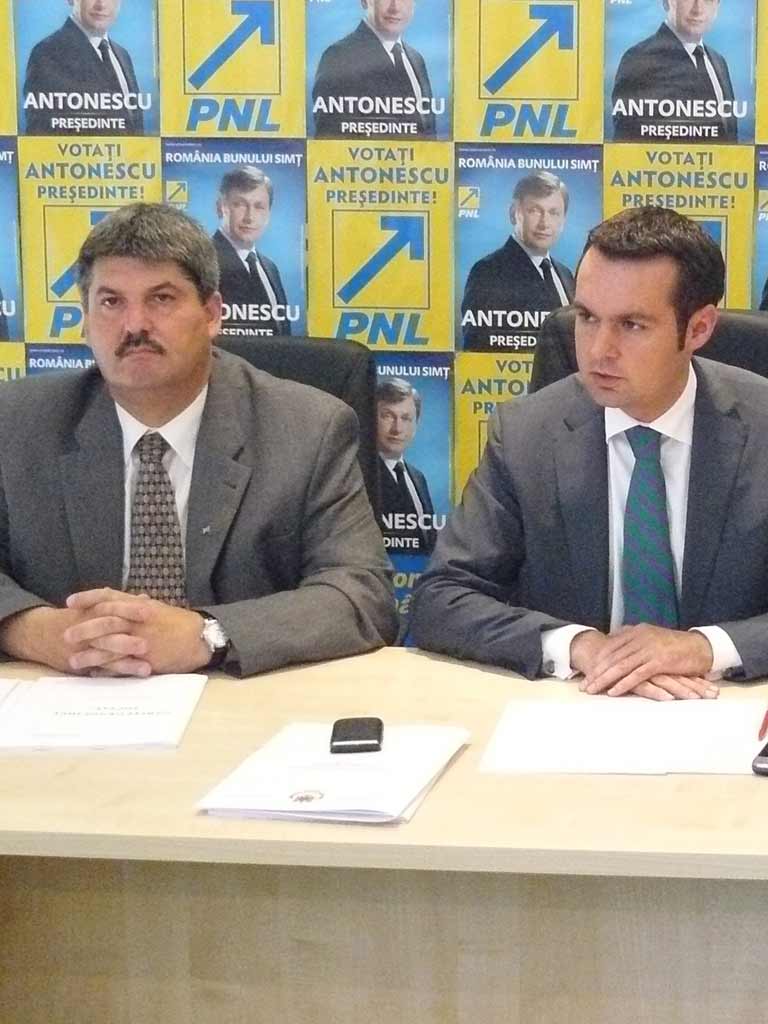 Foto Catalin Chereches si Titus Liviu Pasca - parlamentari PNL de Maramures