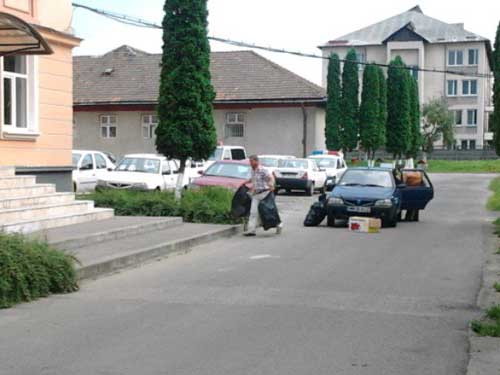 Foto Tigari ucrainene confiscate de politisti (c) eMaramures.ro