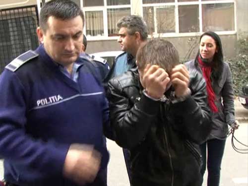 Foto criminal pentru o tigara (c) eMM.ro