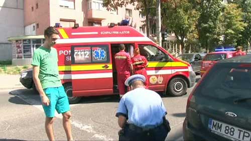 Accident langa mall (c) eMM.ro