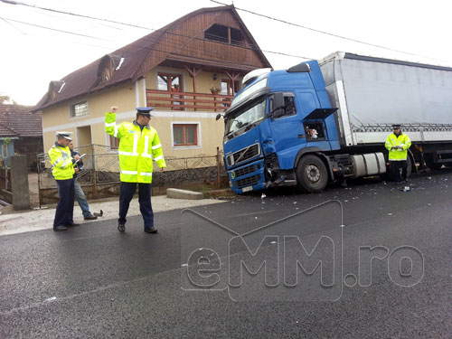 Foto: accident TIR - Recea (c) eMaramures.ro