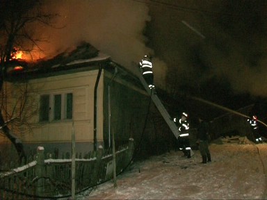 Foto incendiu acoperis Tautii Magheraus (c) eMaramures.ro