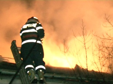 Foto incendiu acoperis Tautii Magheraus (c) eMaramures.ro