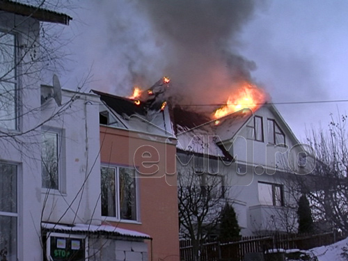 Foto: incendiu Grosi (c) eMaramures.ro