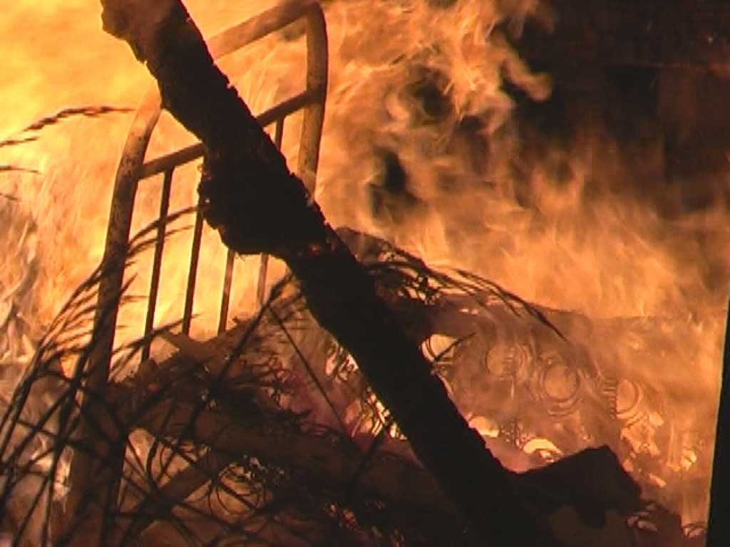Foto incendiu Valea Borcutului Baia Mare (c) eMaramures.ro