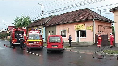 Incendiu pe str. Vasile Lucaciu (c) eMM.ro