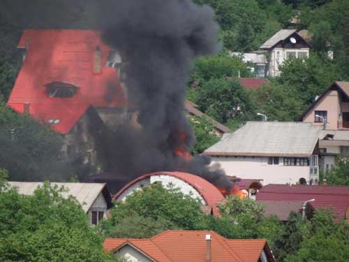 Incendiu pe strada Malinului (c) Dan Nichi