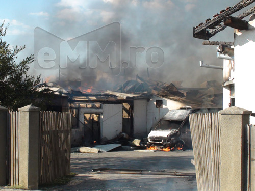 Foto: incendiu Lapusel - abator Ioan Tataran (c) eMaramures.ro