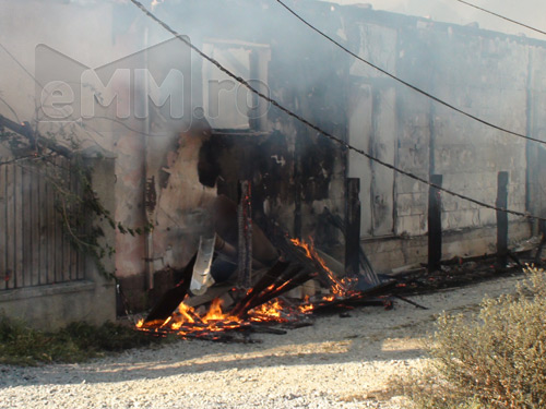 Foto: incendiu Lapusel - abator Ioan Tataran (c) eMaramures.ro