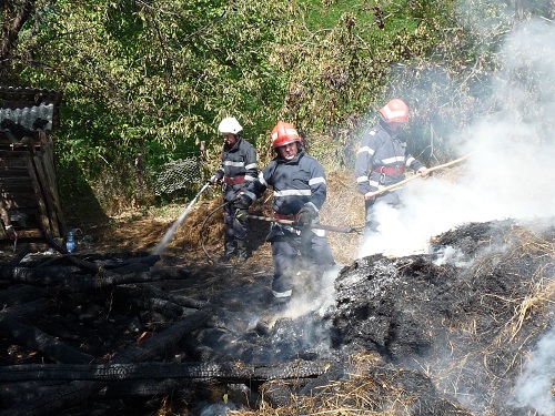 Incendiu pe Ciocarliei (c) ISU Maramures
