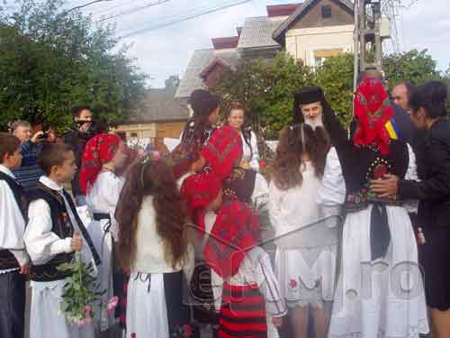 Foto: Biserica Coas - resfintire - PS Vasile Somesanul (c) eMaramures.ro