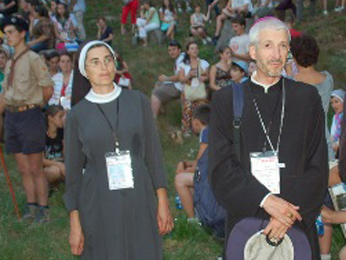 Foto Episcopul greco-catolic Florentin Crihalmeanu (c) intc2009.com