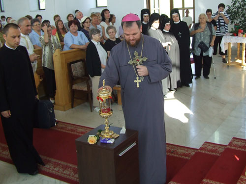 Foto: Moaste Sfanta Rita - Baia Mare