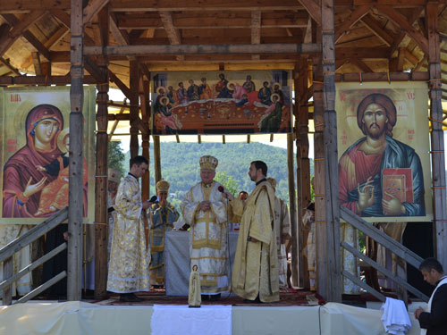 Foto: pelerinaj Sighet - Cimitirul saracilor