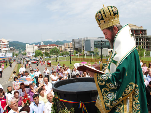 Slujba de Rusalii, Iustin Sigheteanul (c) eMM.ro