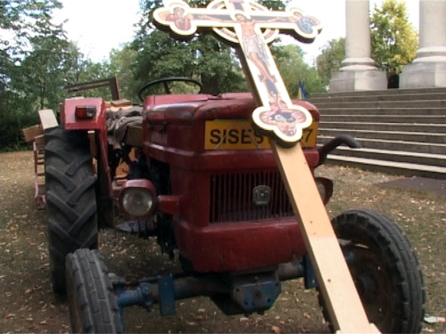 Foto: evacuare biserica din Sisesti (c) eMaramures.ro