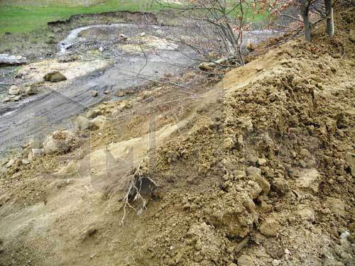 Alunecari de teren pe DN 18B