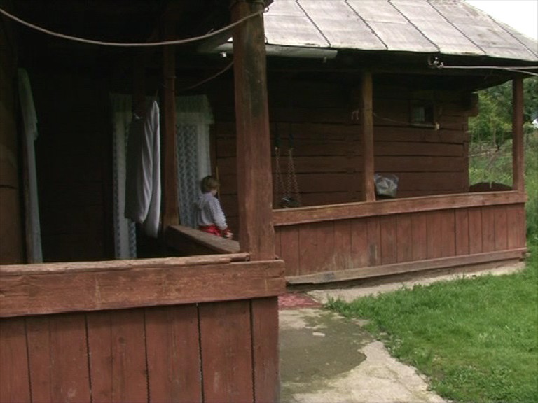 Fot casa baiatului - Rona de Jos, Maramures (c) eMaramures.ro