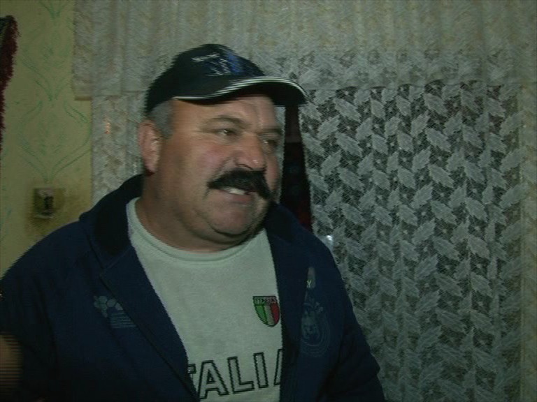 Foto vecin - copil posedat, Rona de Jos, Maramures