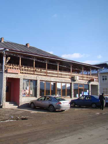 Foto Bibliocarciuma Rozavlea (c) eMaramures