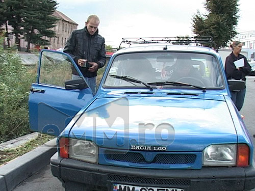 Foto: parinti copil mort - Spitalul Judetean Baia Mare (c) eMaramures.ro