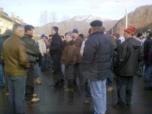 Protest la Romplumb Baia Mare (c) eMM.ro