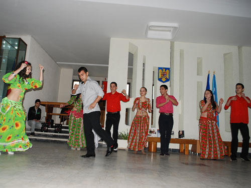 Foto: Dans Ziua Internationala a Romilor