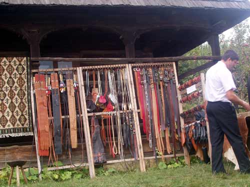 Foto Targul mesterilor populari - Muzeul Satului Baia Mare (c) eMaramures.ro