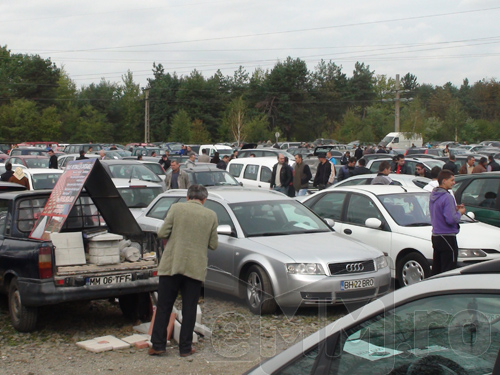 FOTO: Targul auto din Baia Mare (c) eMM.ro