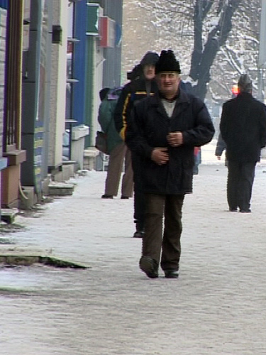 Foto: trotuare cu zapada (c) eMaramures.ro