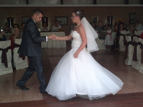 Nunta jurnalistei Gabriela Kuhajda cu Cristian Cozma (c) eMM.ro