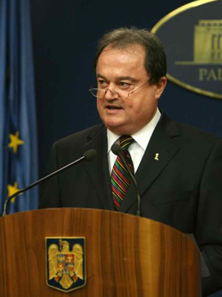 Foto Vasile Blaga - ministrul Administratiei si Internelor