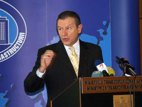 Foto Radu Berceanu - ministrul Transporturilor