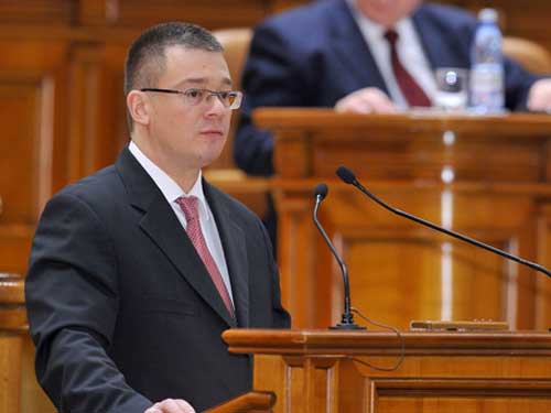 Mihai Razvan Ungureanu (c) gov.ro