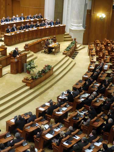 Traian Basescu, la Parlament - foto arhiva presidency.ro