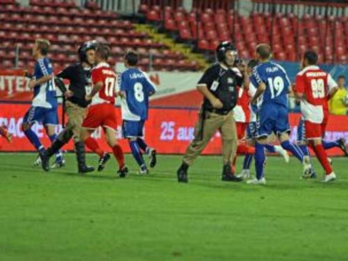 Foto Dinamo - Slovan (c) fcdinamo.ro