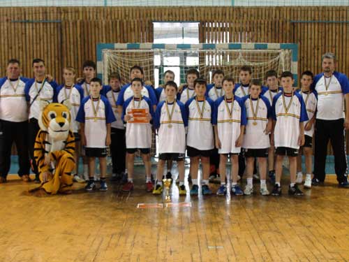Foto Echipa de handbal juniori Baia Mare (c) eMM.ro