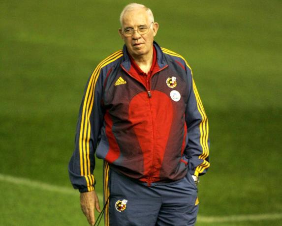 Luis Aragones