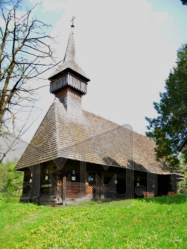 Foto: Biserica monument UNESCO Breb (c) eMaramures.ro