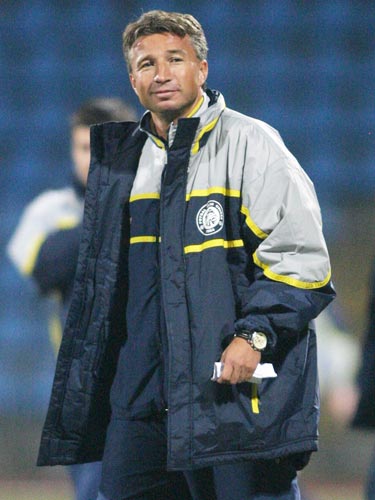 Foto: Dan Petrescu (c) peoples-history.com