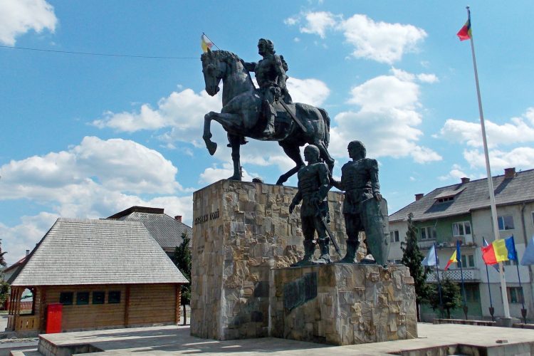 Bogdan Voda s-a intors acasa in Cuhea: ansamblu monumental inaugurat dupa decenii de asteptare