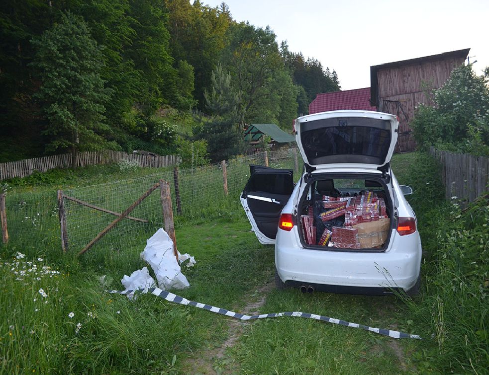 Focuri de armă în Maramureş. De ce au fost nevoiţi poliţiştii de frontieră să apeleze la armament – FOTO şi VIDEO