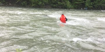 Continuă căutarea fetiței dispărute din Repedea. VIDEO