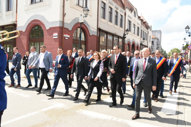 Parada portului popular din cadrul evenimentului ”Zilele Maramureșului”, o atracție pe străzile municipiului Baia Mare