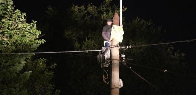 Furtuna a lăsat în beznă sute de băimăreni. Unde mai sunt probleme