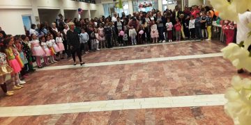 Super petrecere pentru copii la Spitalul Județean – FOTO