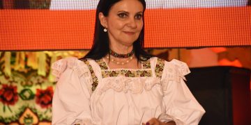 Zeci de maramureșeni au fost recompensați de Consiliul Județean cu distincția ”Cinstea Maramureșului”